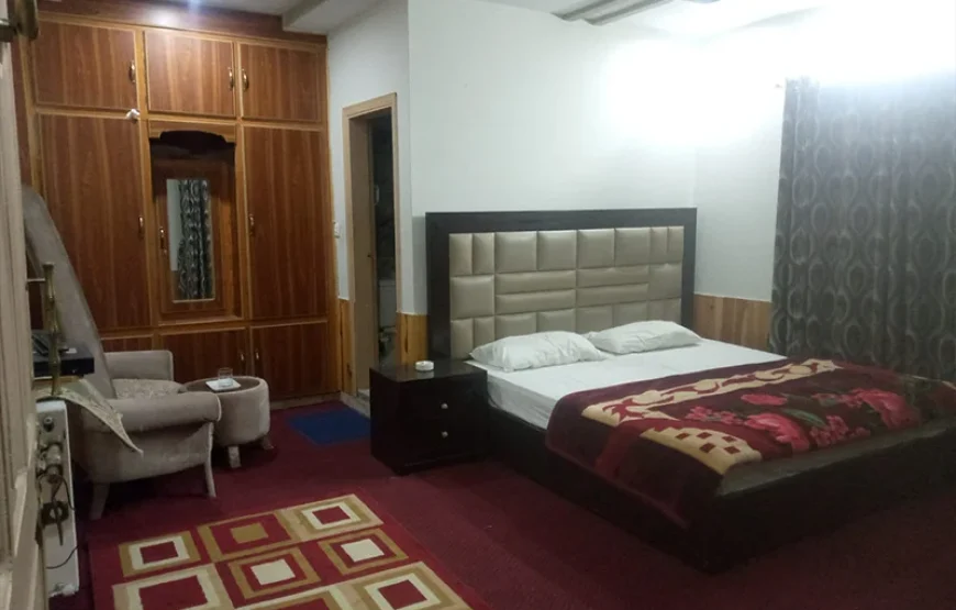 AK Meadows Hotel & Restaurant (Toli Pir)
