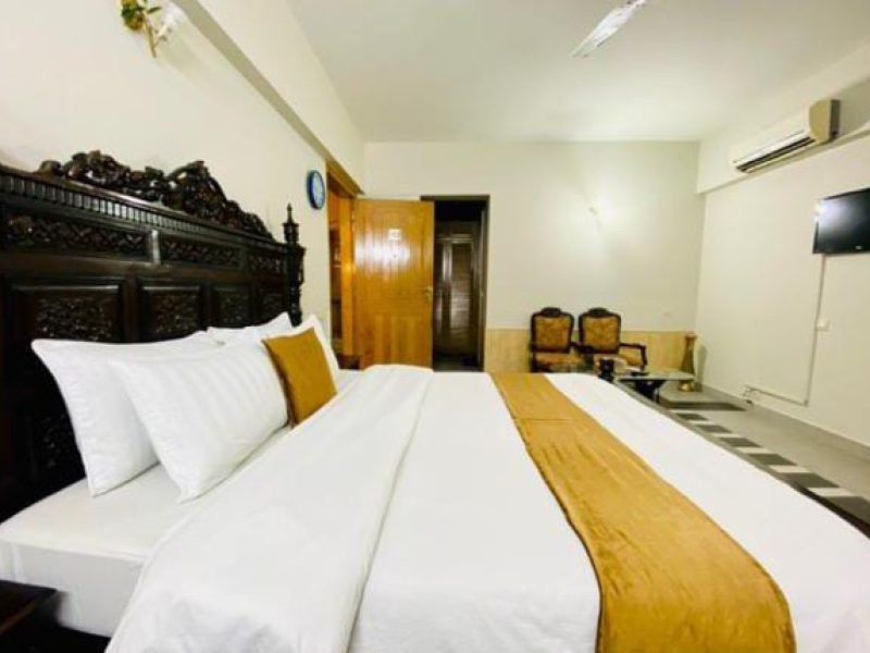 Executive Room