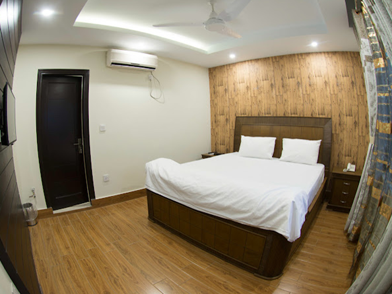 Master Bed Room