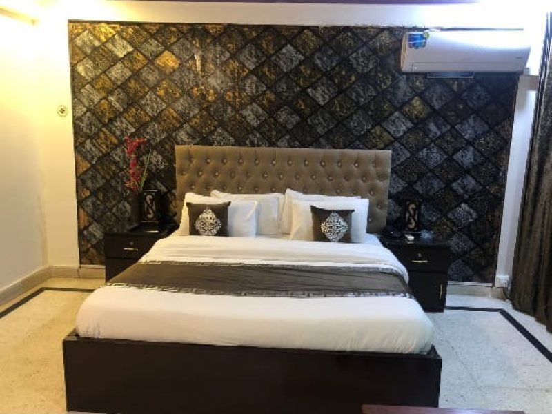 Executive Bed Room
