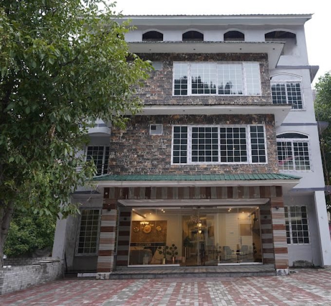 The Barcelo Executive Osis Hotel (Naran)