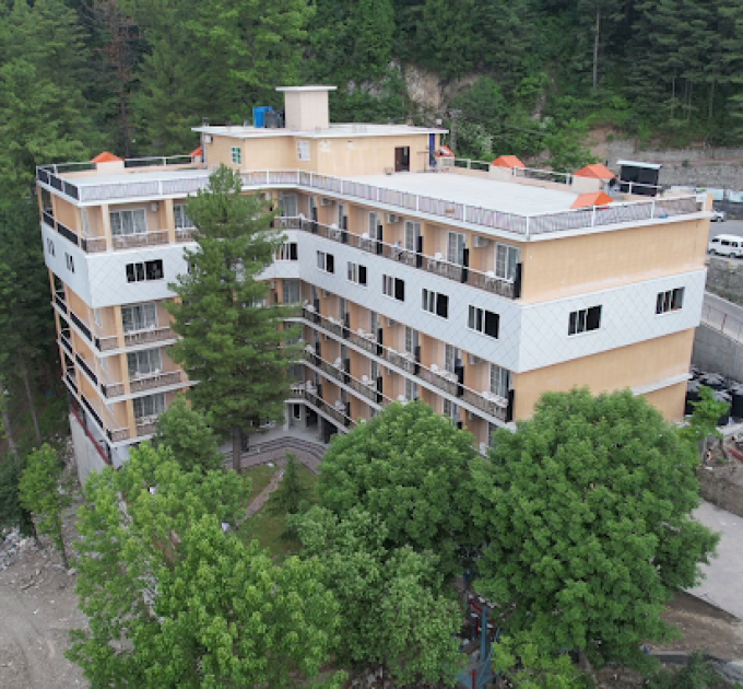 Elites Regency Hotel (Nathia Gali)