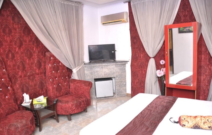 Hotel Royal Suites, Lahore