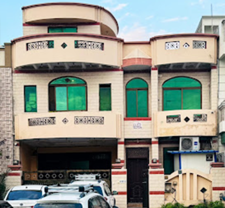 MadCrew Lodges (Islamabad)