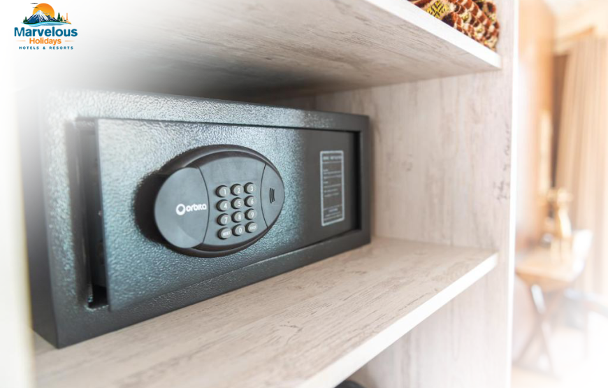 Luxus Hunza Attabad Lake Resort (Hunza)