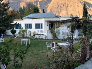 Madina Hotel 2 (Gilgit)