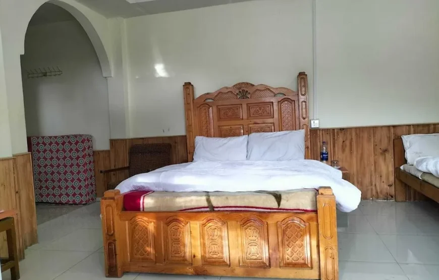 Four Star Hotel & Restaurant (Kalam Valley)