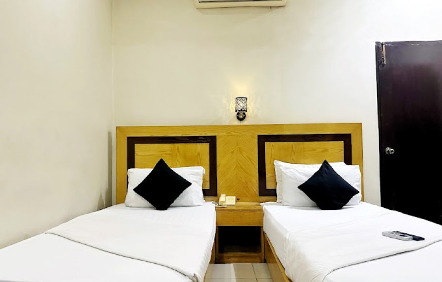 The Grand Hotel (Multan)