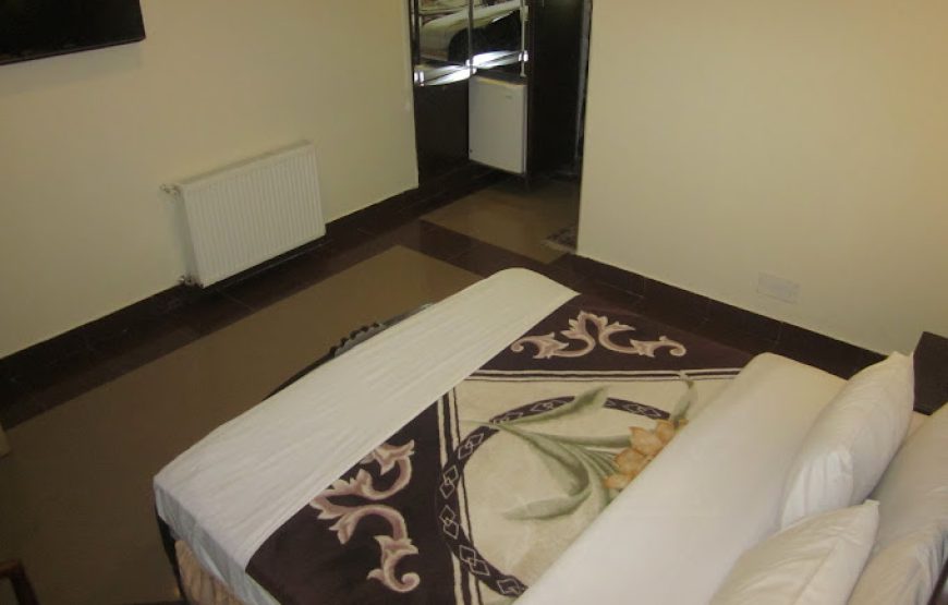 Hotel Move-N-Pick, Murree