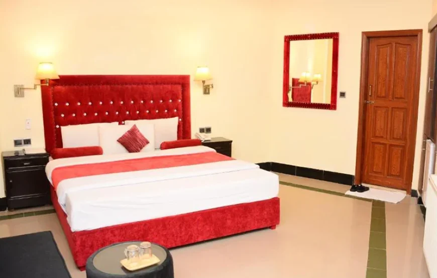 Hotel Move-N-Pick, Murree