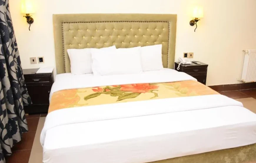 Hotel Move-N-Pick, Murree