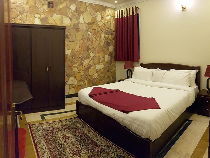 Executive Family Room