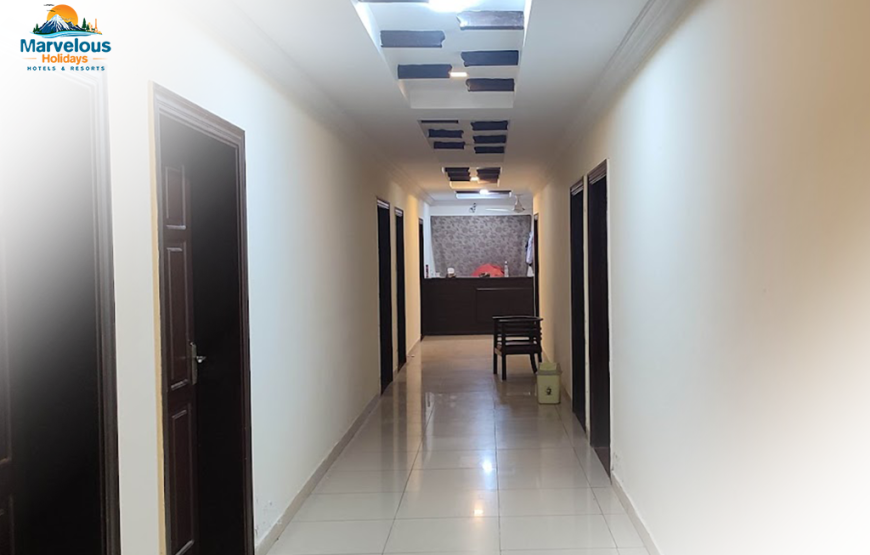 Crystal Marriage Hall, Hotel & Restaurant, Mandi Bahauddin