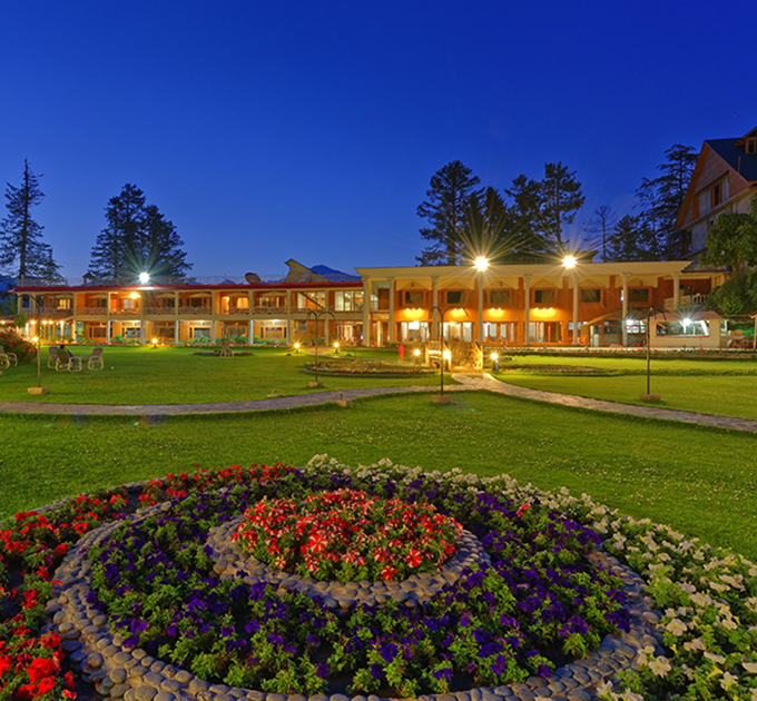 Pine Park Hotel and Resort (Shogran)