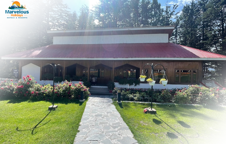 Pine Park Hotel and Resort (Shogran)