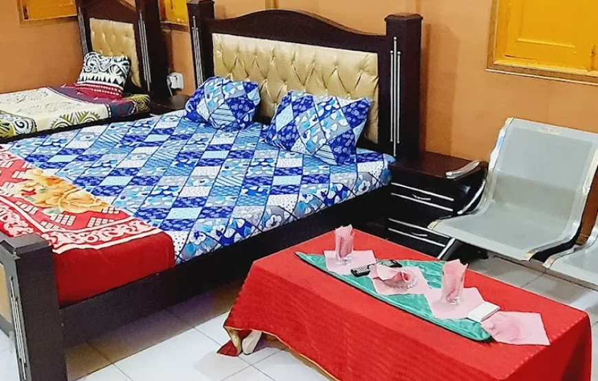 Hotel Royal City (Larkana)