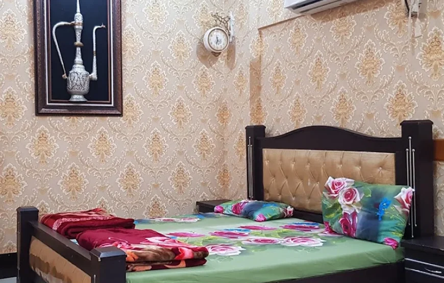 Hotel Royal City (Larkana)