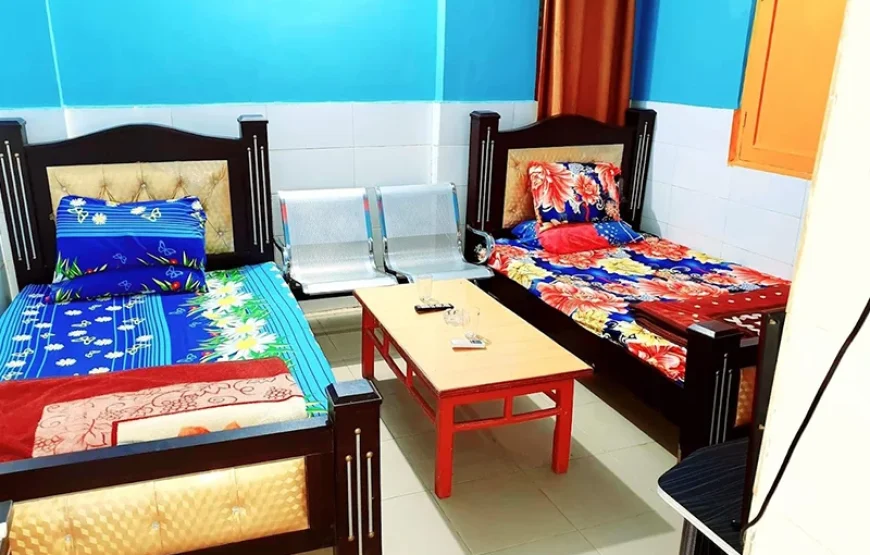 Hotel Royal City (Larkana)