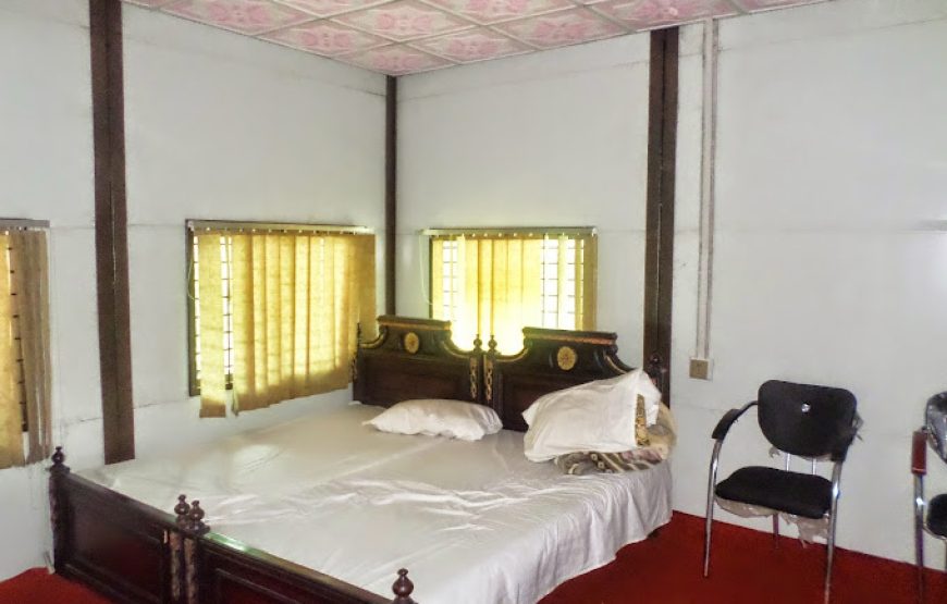 Hotel Comfort Inn & Food Hut Resort (Athmuqam)