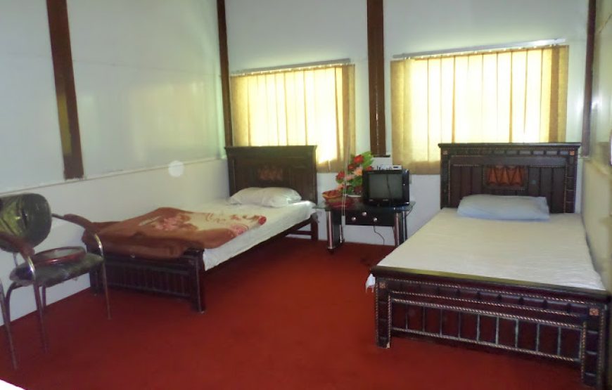 Hotel Comfort Inn & Food Hut Resort (Athmuqam)
