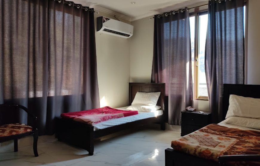 Hotel La Orilla (Muzaffarabad)