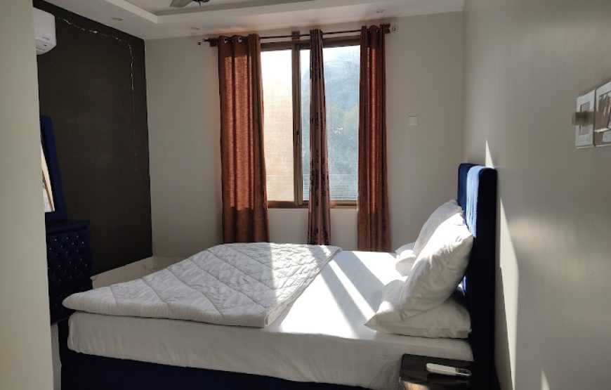 Hotel La Orilla (Muzaffarabad)