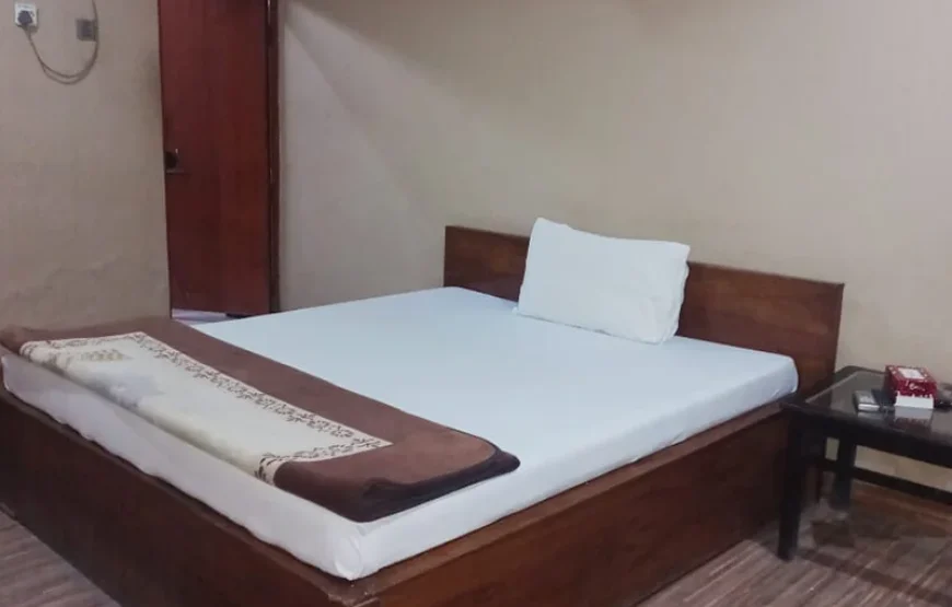 Tripple H Guest House, Layyah