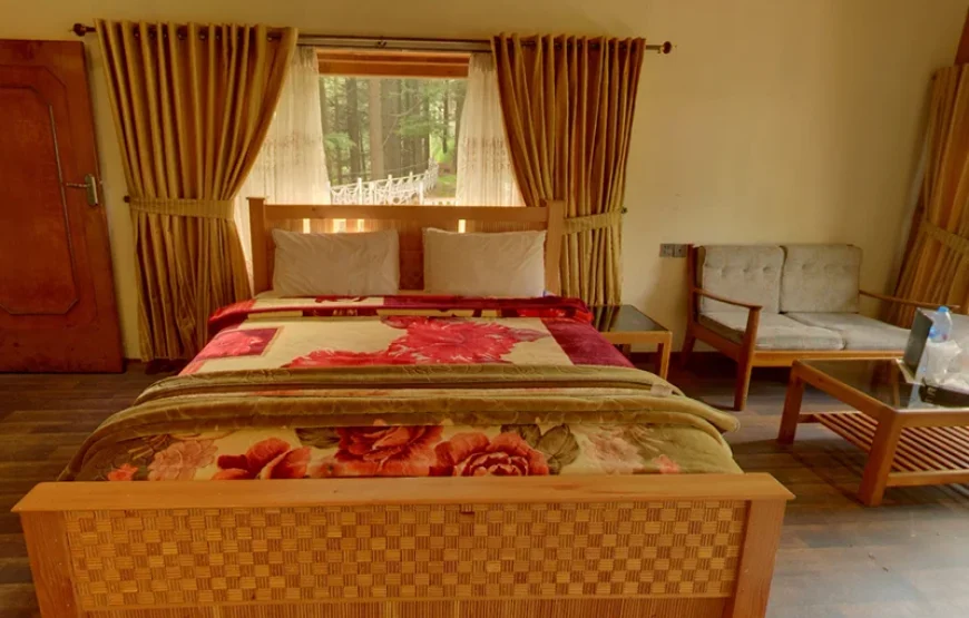 Pine Park Hotel and Resort (Shogran)