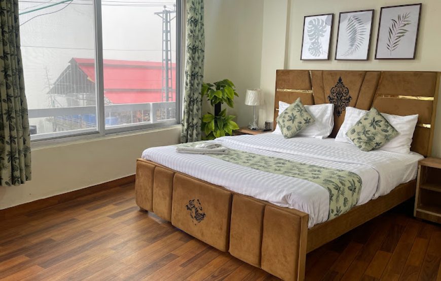 Umda Hotel Galaxy (Nathia Gali)