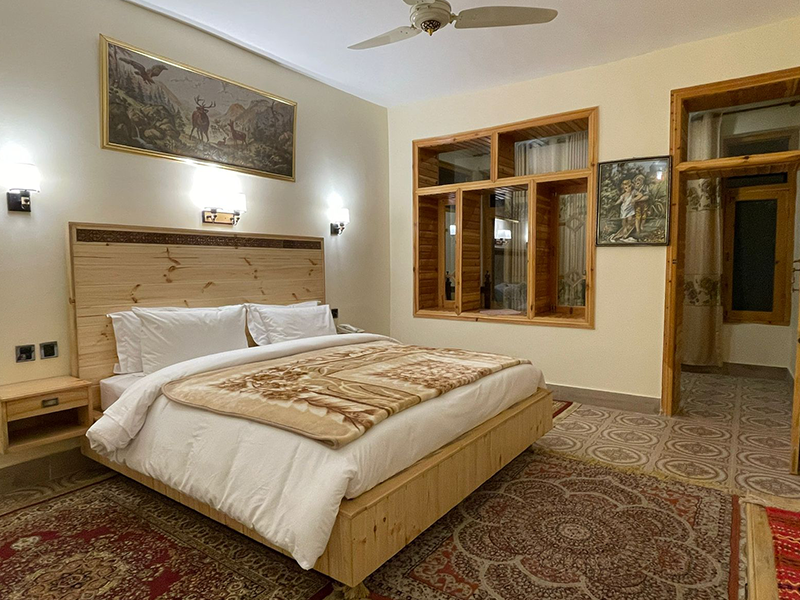 Deluxe King Bed Room