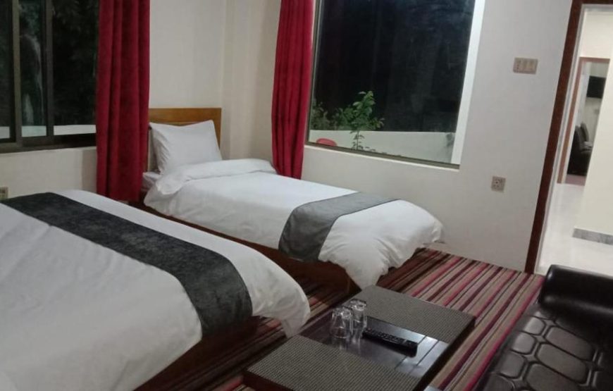 Hunza Grand Motel (Aliabad)