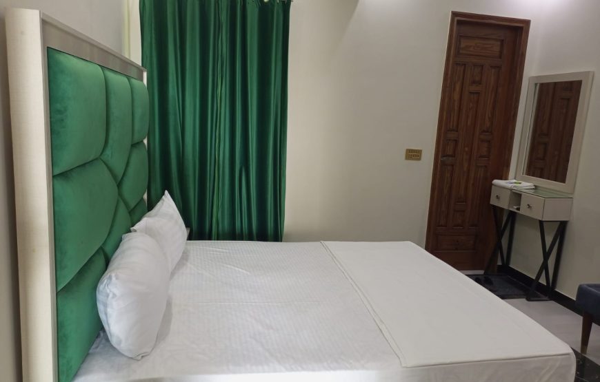 Dove Inn Hotel (Lahore)