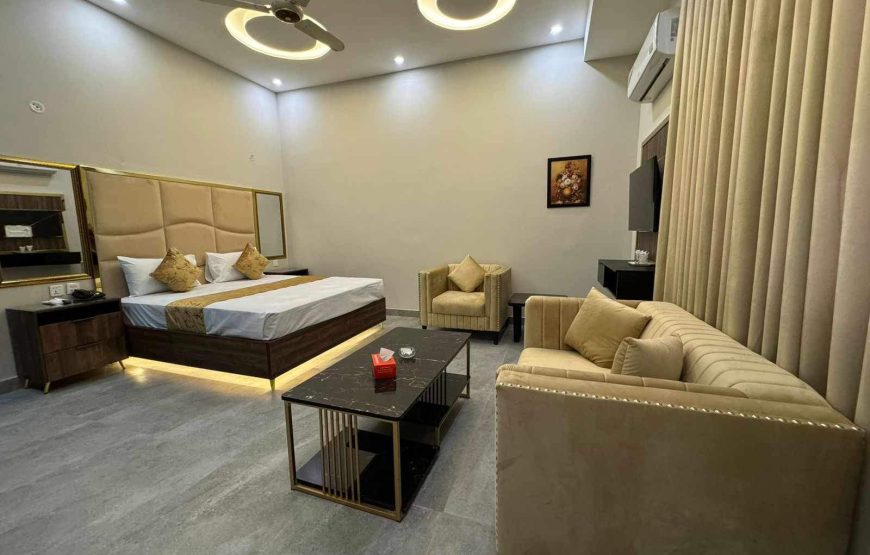 Gold Pine Hotel (Lahore)