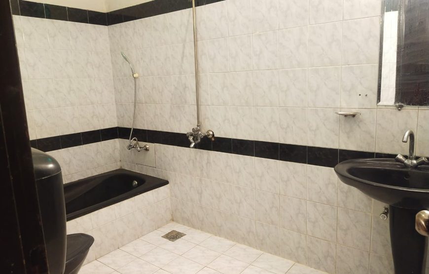 Hotel Royal Grand (Lahore)