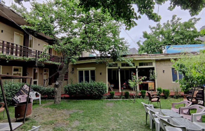 Dream Holidays Lodge (Hunza)