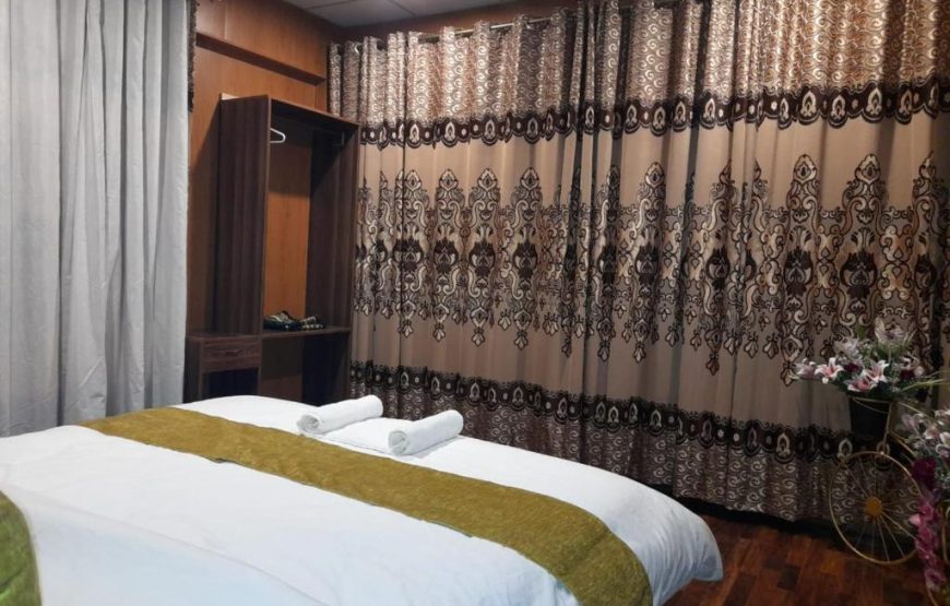 Hunza Grand Motel (Aliabad)