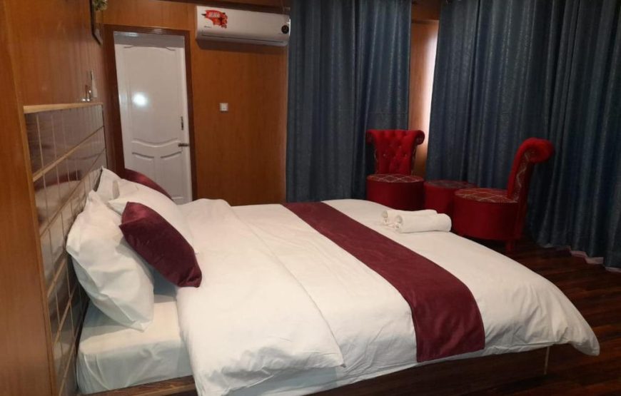 Hunza Grand Motel (Aliabad)