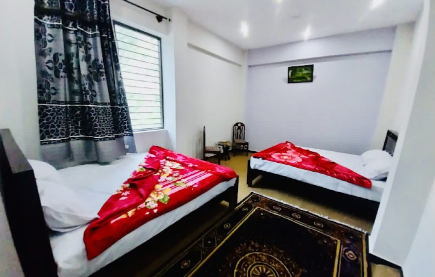 The Abbott Crown Hotel (Kaghan)