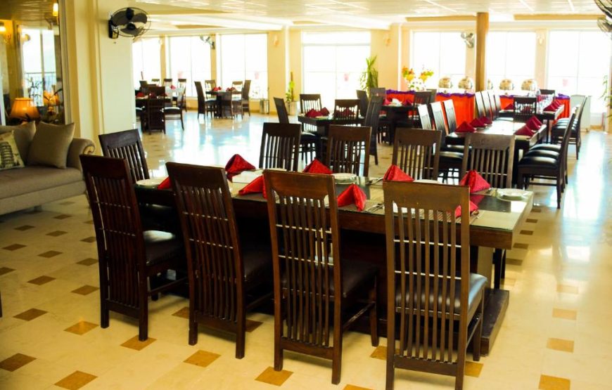 Holiday Grand Resort (Bhurban)