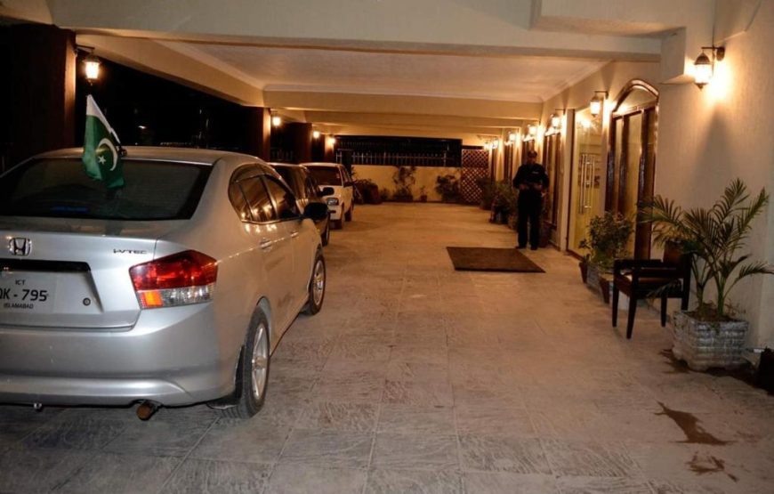 Holiday Grand Resort (Bhurban)