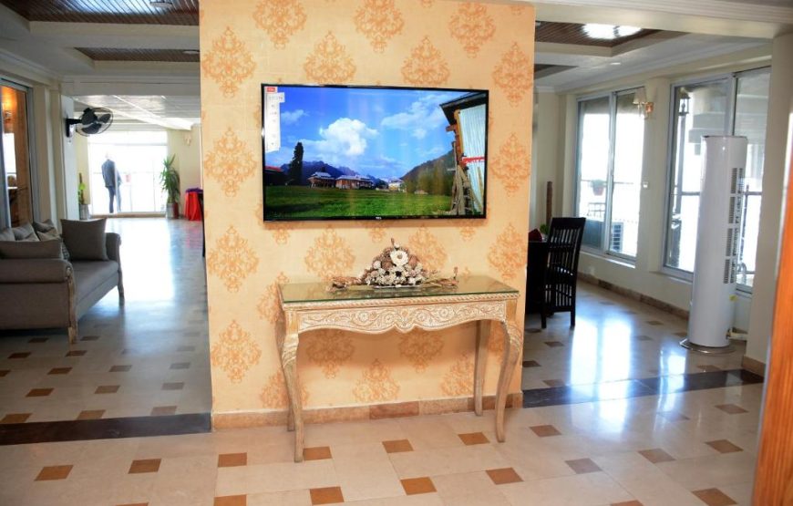 Holiday Grand Resort (Bhurban)