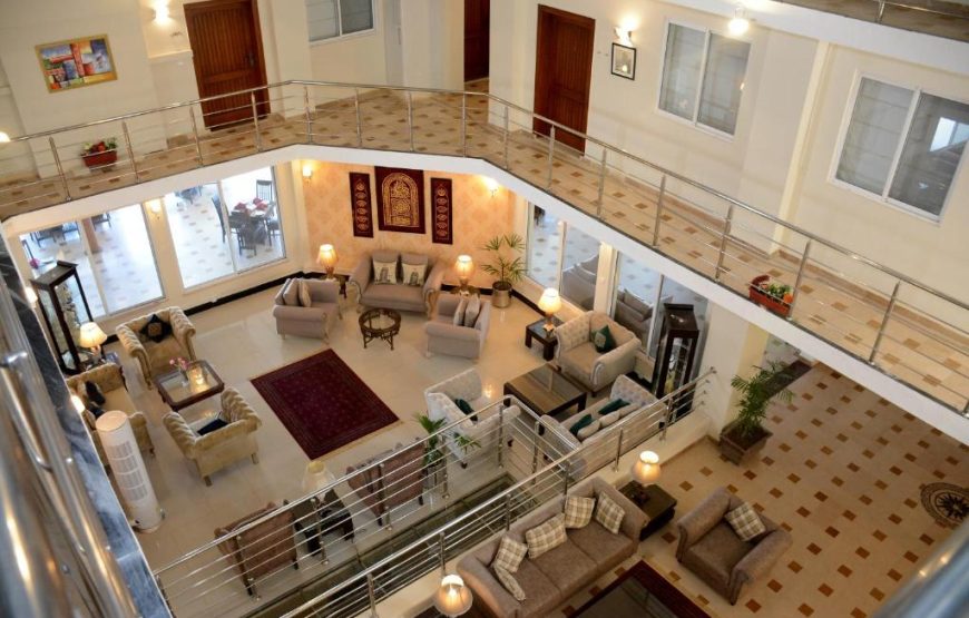 Holiday Grand Resort (Bhurban)