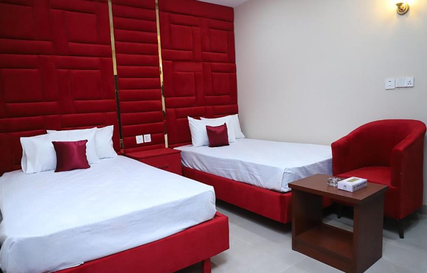 Hotel Luxury Express (Multan)