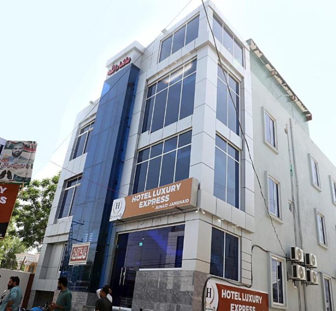 Hotel Luxury Express (Multan)