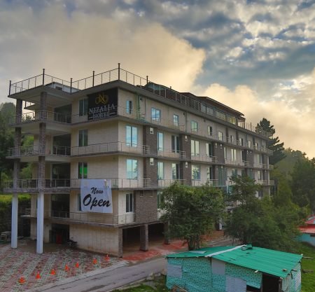 Nizalia Hotel (Patriata, New Muree)
