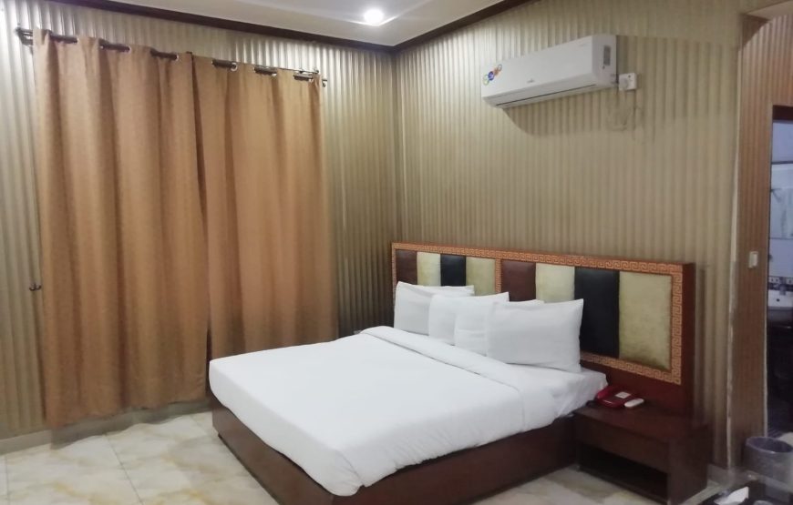 The First Hotel (Multan)