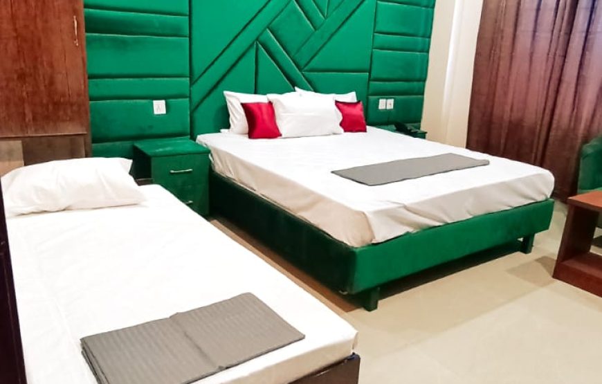 Hotel Luxury Express (Multan)