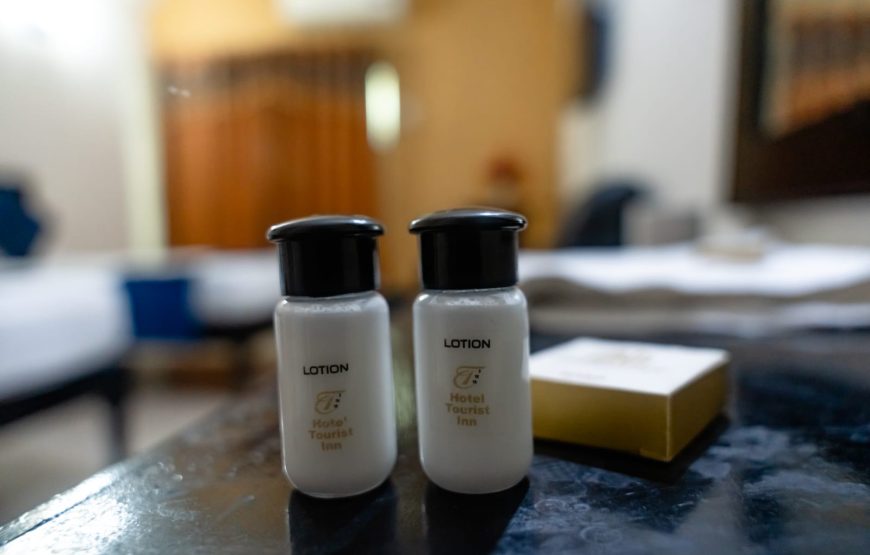 Hotel Tourist Inn (Lahore)