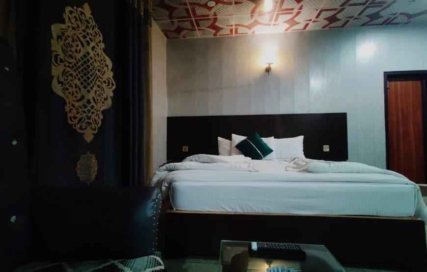 De Classio Hotel (Lahore)