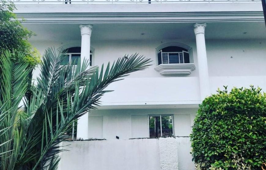 De Classio Hotel (Lahore)